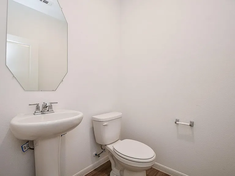 21158 Coral Blossom Ln — Photo 17