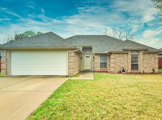 6618 Darcy Ln, Arlington, TX 76001