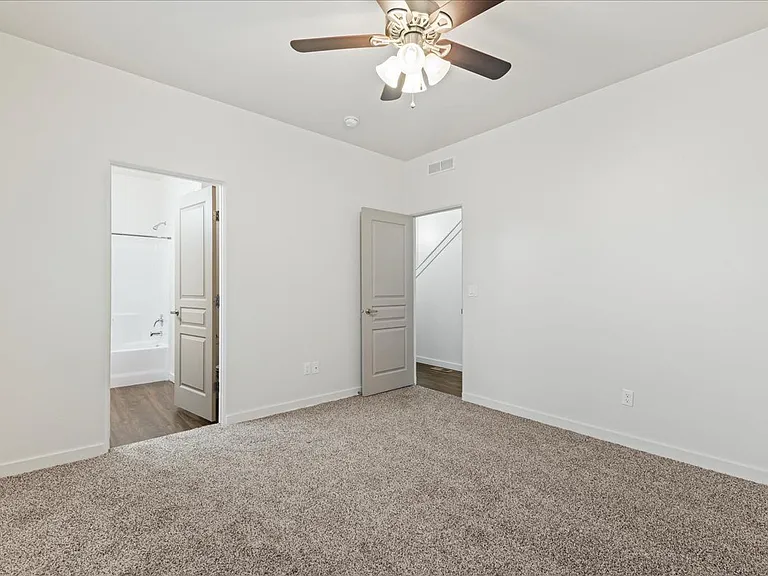 Verraso Village Townhomes — Photo 40