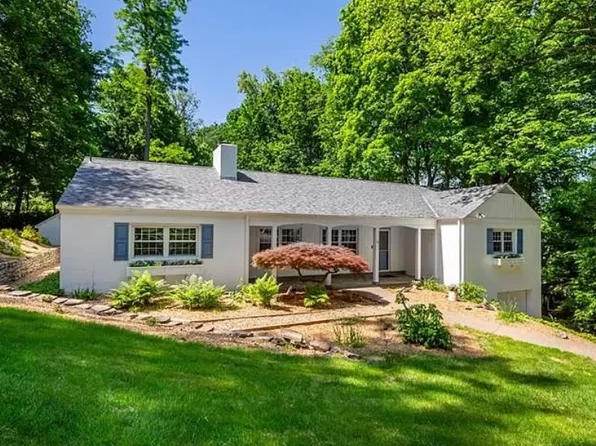 3562 Forest Rd, Bethel Park, PA 15102