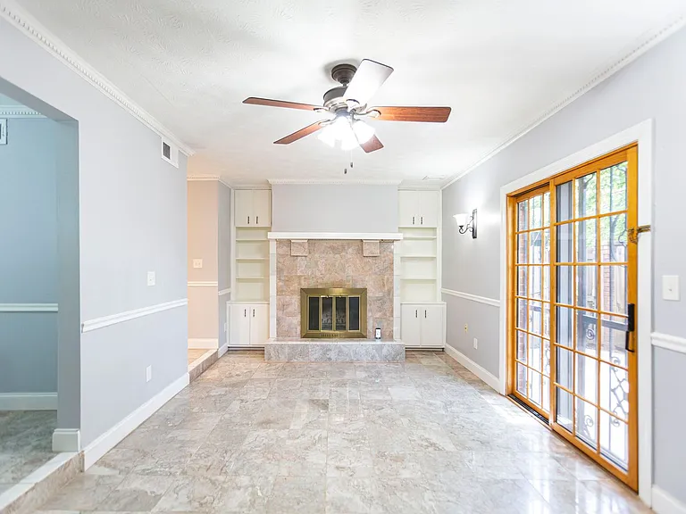 2446 Lehaven Dr — Photo 7