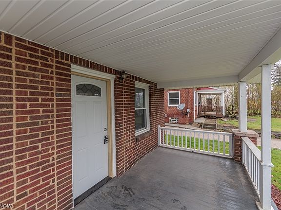 3rd image of 480 Saint Leger Ave