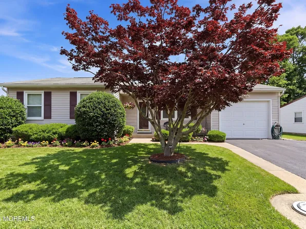 3 Apple Lane, Whiting, NJ 08759