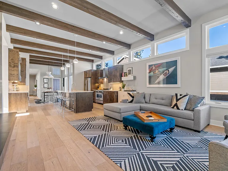 62719 Mehama Dr — Photo 6