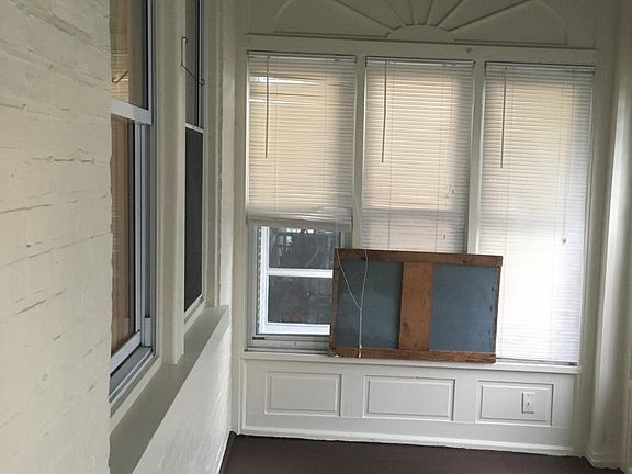 Enclosed Front Porch