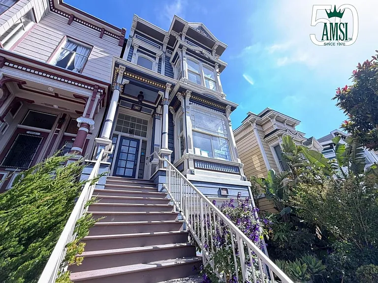 1914 Golden Gate Ave — Photo 2