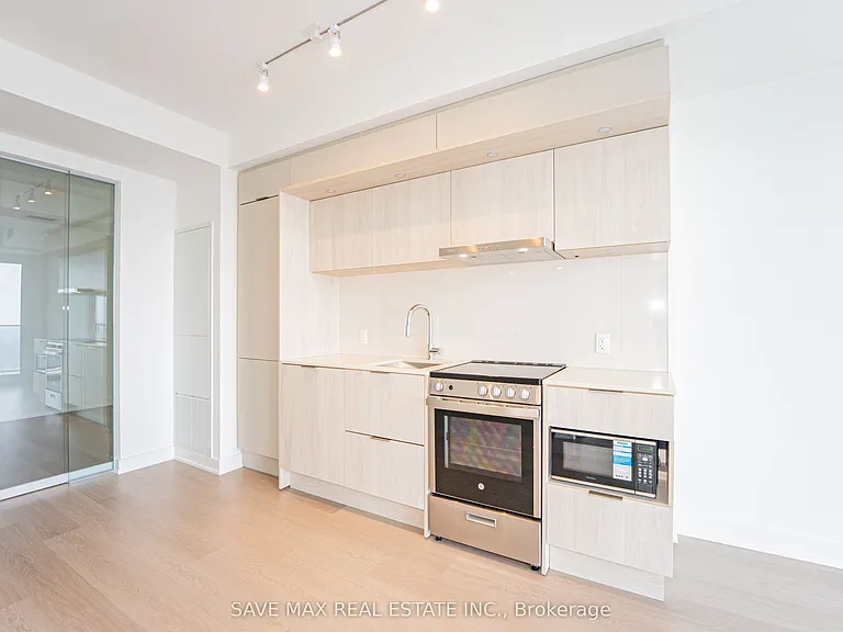 448 Burnhamthorpe Rd W #6701 — Photo 11