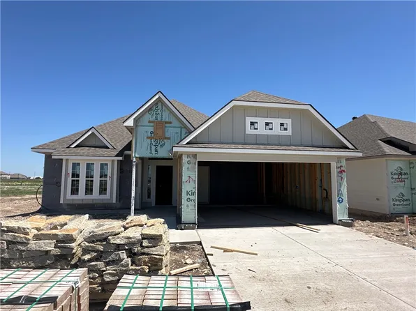 4100 Halo St, Lorena, TX 76655