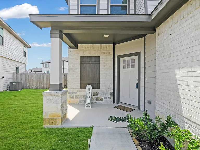 2734 Pheasant Hill Ct — Photo 3