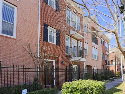 1022 Van Buren St, Houston, TX, 77019