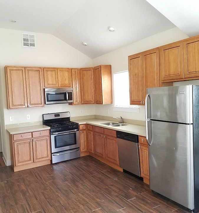 1st image of 2630 Valence St