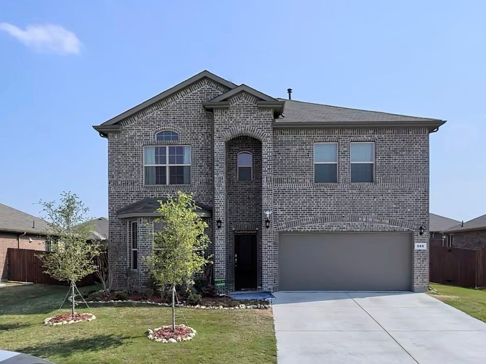 1st image of 565 Lindisfarne Ln