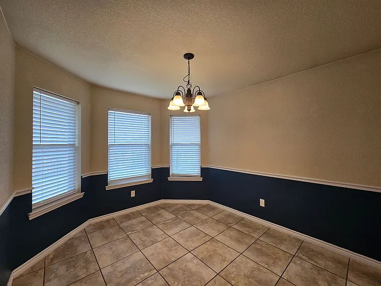 701 Atlas Ave — Photo 7