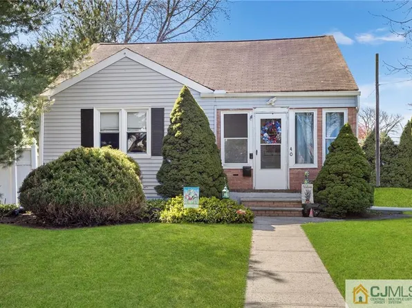40 Craig St, Edison, NJ 08817