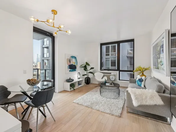 160 1st Street image 1 of 46