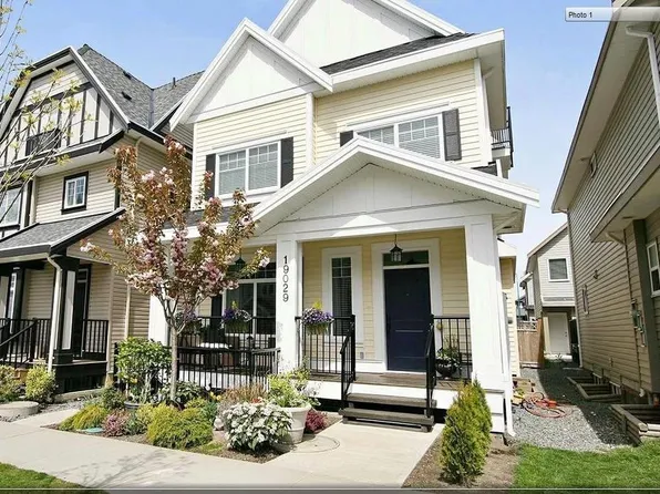 19029 67a Ave, Surrey, BC V4N 6A2