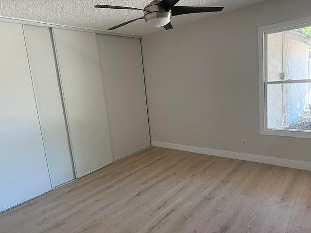 24036 Kittridge St — Photo 8