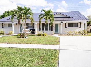 1322 Riverside Cir, Wellington, FL 33414