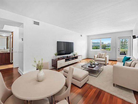3rd image of 730 Pennsylvania Ave APT 412