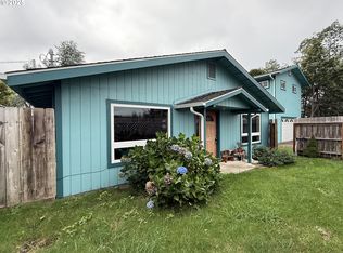 1115 Ransom Ave, Brookings, OR 97415