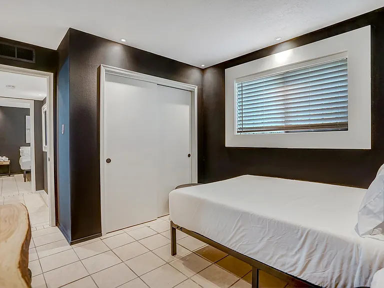 314 Alvarado Dr NE #A — Photo 15