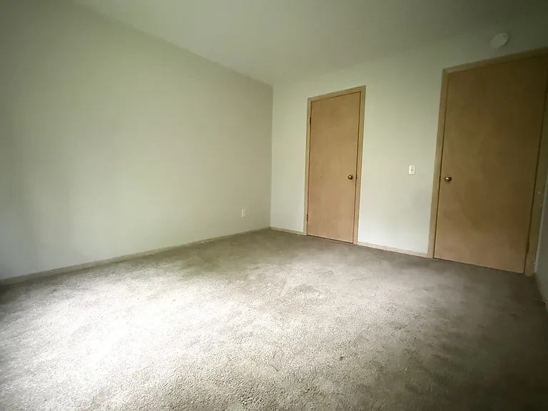 2050 Allen Blvd #5 — Photo 6