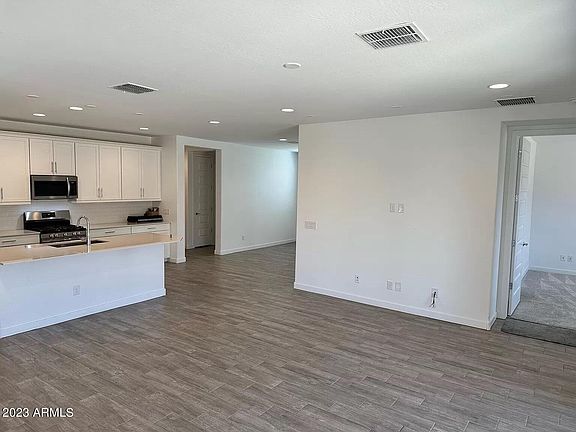 5th image of 1651 W Paseo Way