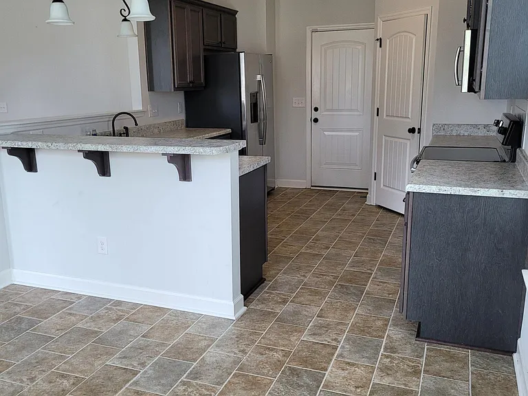 1649 Tralee Ct — Photo 3