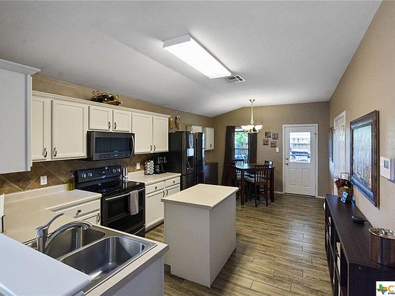 5th image of 107 Lucky Clover Ln