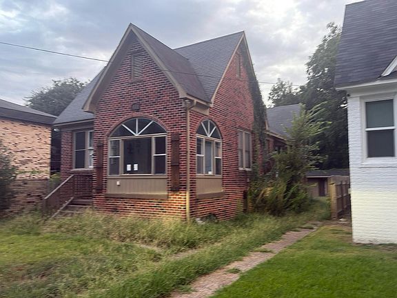 2nd image of 441 S Main St