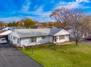 8829 S Komensky Ave, Hometown, IL
