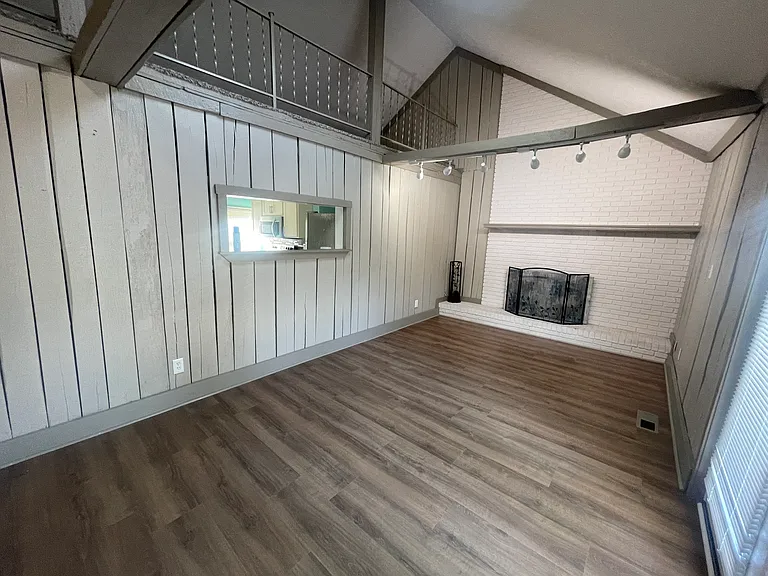 5211 River Rd — Photo 25