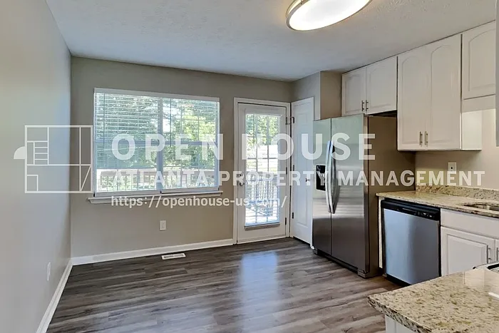 4504 Rushing Wind Ct — Photo 5