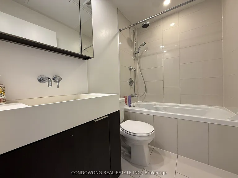 15 Lower Jarvis St #1909 — Photo 6