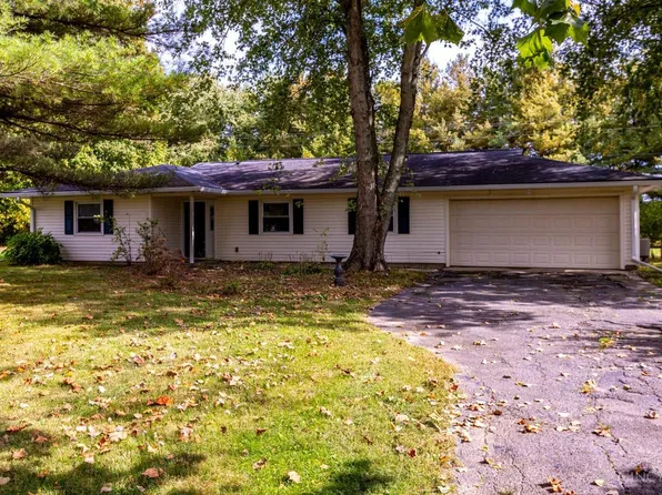 104 Beechpoint Dr, Oxford, OH 45056