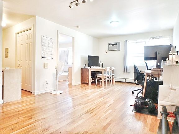 2nd image of 26-28 29th St #1A