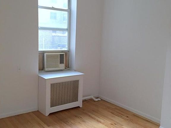 5th image of 18 W 69th St APT 5B
