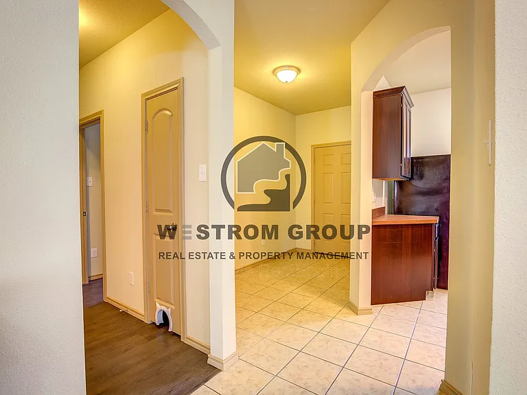 10953 Caldwell Ln — Photo 6