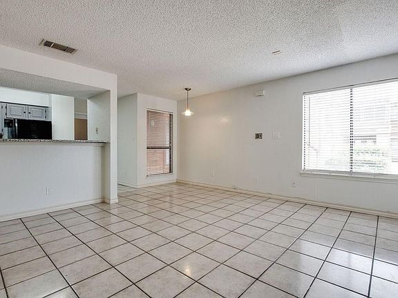 5th image of 2309 Balsam Dr APT K101
