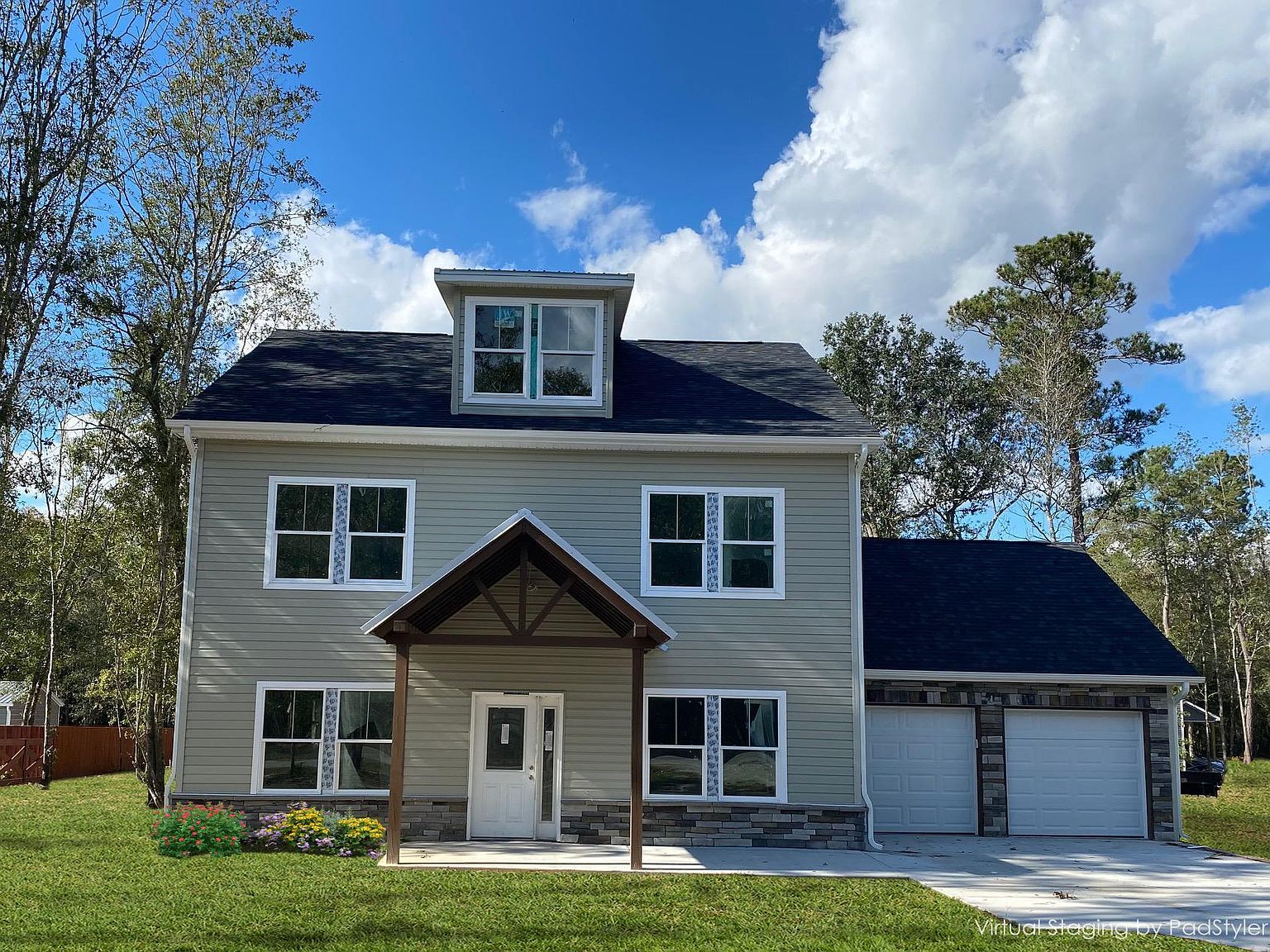 438 Locust St, Walterboro, SC 29488 MLS 22029286 Zillow