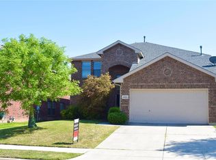 9805 Autumn Sage Dr, Fort Worth, TX 76108
