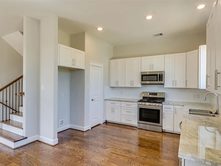 1815 Napa Creek Ln — Photo 17