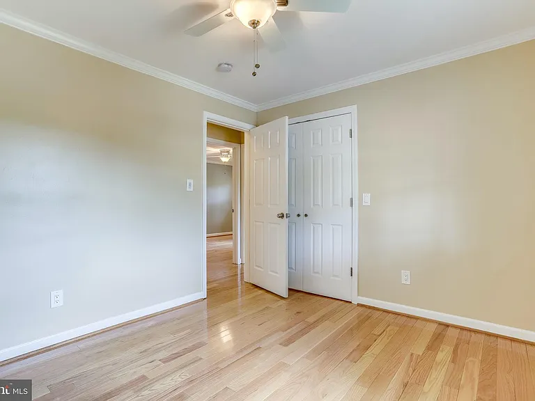 4894 Williamsburg Blvd — Photo 25
