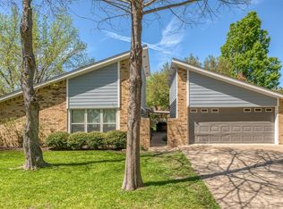 107 Chevy Chase Ln, Waxahachie, TX 75165