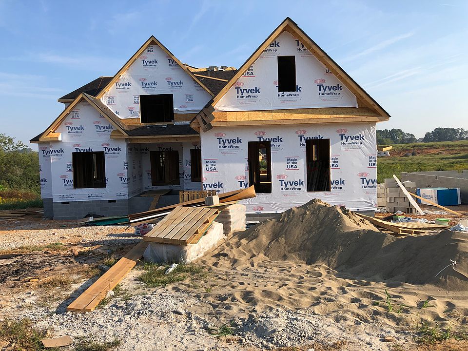 1st image of 207 Melbourne Dr