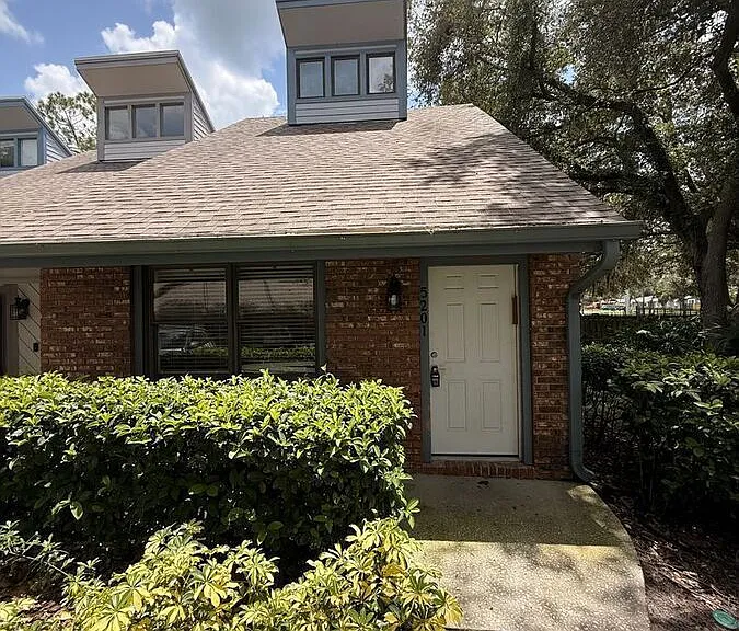 5201 Pine Mill Ct — Photo 1