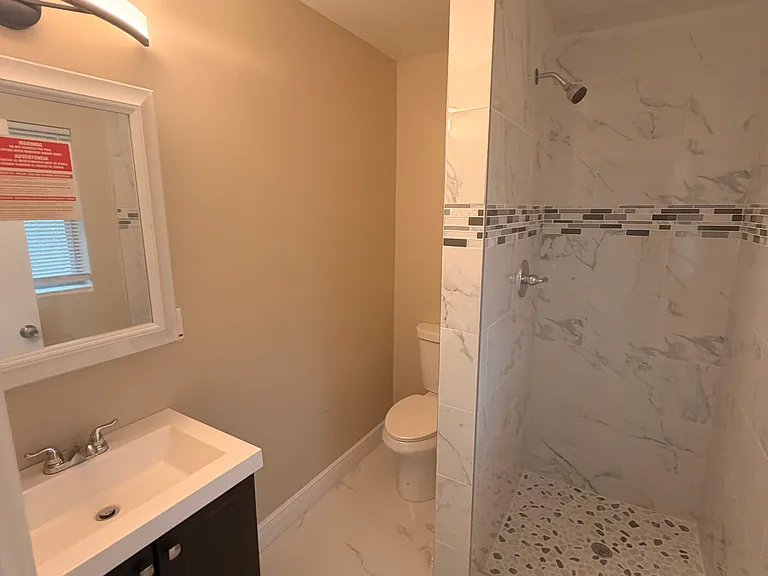 1315 W Avon Blvd — Photo 5