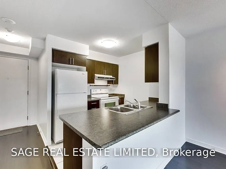 60 Heintzman St #636 — Photo 8