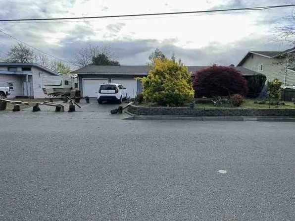 2059 Golden Gardens St, Eugene, OR 97402