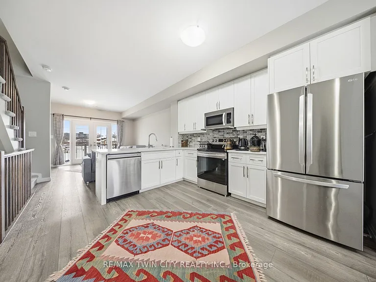 720 Grey St #46 — Photo 9